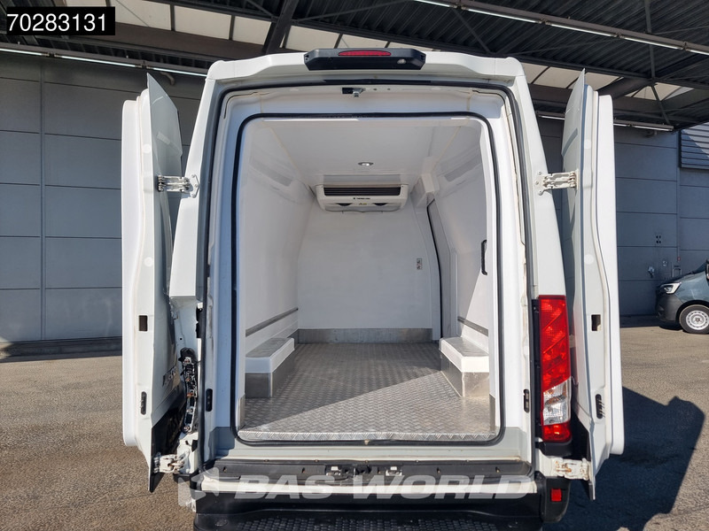 Iveco Daily 35S16 SCHADE/DAMAGE! Koelwagen Vriezer Automaat Thermo King V-300 MAX Airco Cruise Parkeersensoren Kühl Kühler Koel Koeler Kühlw - Chladící dodávka: obrázek 3 Iveco Daily 35S16 SCHADE/DAMAGE! Koelwagen Vriezer Automaat Thermo King V-300 MAX Airco Cruise Parkeersensoren Kühl Kühler Koel Koeler Kühlw - Chladící dodávka: obrázek 3