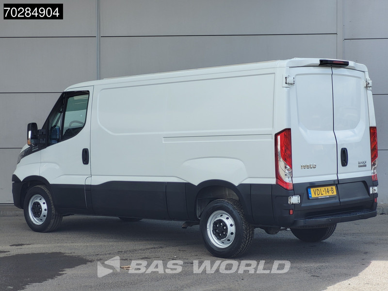 Iveco Daily 35S18 3.0L Automaat 180PK Airco Cruise 3,5t Trekgewicht Euro6 APK 05-2026 9m3 Airco Cruise control - Furgon: obrázek 2 Iveco Daily 35S18 3.0L Automaat 180PK Airco Cruise 3,5t Trekgewicht Euro6 APK 05-2026 9m3 Airco Cruise control - Furgon: obrázek 2