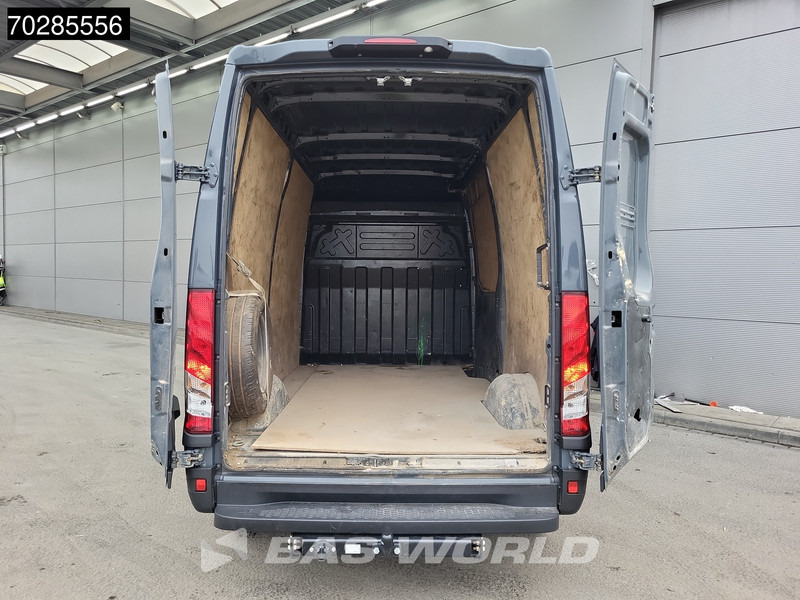 Iveco Daily 35S18 3.0L Automaat 180PK L2H2 3500kg Trekhaak LED Navi Airco Cruise Camera Euro6 L2 11m3 Airco Trekhaak Cruise control - Furgon: obrázek 3 Iveco Daily 35S18 3.0L Automaat 180PK L2H2 3500kg Trekhaak LED Navi Airco Cruise Camera Euro6 L2 11m3 Airco Trekhaak Cruise control - Furgon: obrázek 3