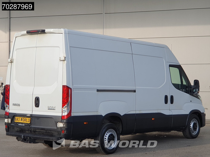 Iveco Daily 35S18 3.0L Automaat L2H2 3,5t Trekhaak 180PK LED Navi Airco Cruise Camera Euro6 L2 12m3 Airco Trekhaak Cruise control - Furgon: obrázek 3 Iveco Daily 35S18 3.0L Automaat L2H2 3,5t Trekhaak 180PK LED Navi Airco Cruise Camera Euro6 L2 12m3 Airco Trekhaak Cruise control - Furgon: obrázek 3