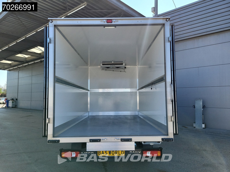 Iveco Daily 35S18 3.0L Koelwagen Vriezer Thermoking V-200 MAX 220V stekker -18 LED Navi Airco ACC Koel Koeler Kühler Kühlwagen Kühlkoffer Vr - Chladící dodávka: obrázek 3 Iveco Daily 35S18 3.0L Koelwagen Vriezer Thermoking V-200 MAX 220V stekker -18 LED Navi Airco ACC Koel Koeler Kühler Kühlwagen Kühlkoffer Vr - Chladící dodávka: obrázek 3