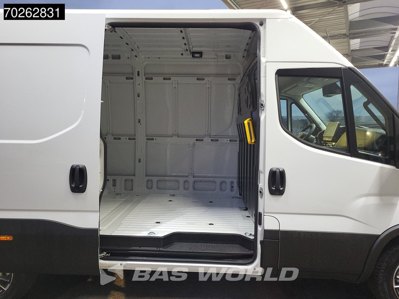 Iveco Daily 35S21 3.0L Automaat 210PK L2H2 2025-Model 3,5t Trekvermogen ACC LED CarPlay Camera Parkeersensoren Velgen Euro6 L3 12m3 Airco - Furgon: obrázek 3 Iveco Daily 35S21 3.0L Automaat 210PK L2H2 2025-Model 3,5t Trekvermogen ACC LED CarPlay Camera Parkeersensoren Velgen Euro6 L3 12m3 Airco - Furgon: obrázek 3
