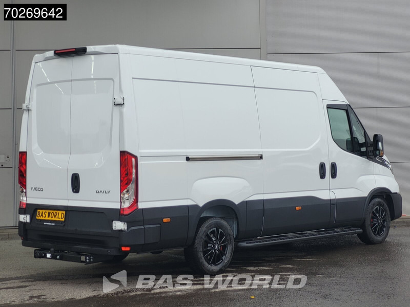 Iveco Daily 35S21 3.0L Automaat Black Edition 2025 model L2H2 Trekhaak Tacho ACC LED CarPlay Velgen Camera 12m3 Airco Trekhaak - Furgon: obrázek 5 Iveco Daily 35S21 3.0L Automaat Black Edition 2025 model L2H2 Trekhaak Tacho ACC LED CarPlay Velgen Camera 12m3 Airco Trekhaak - Furgon: obrázek 5
