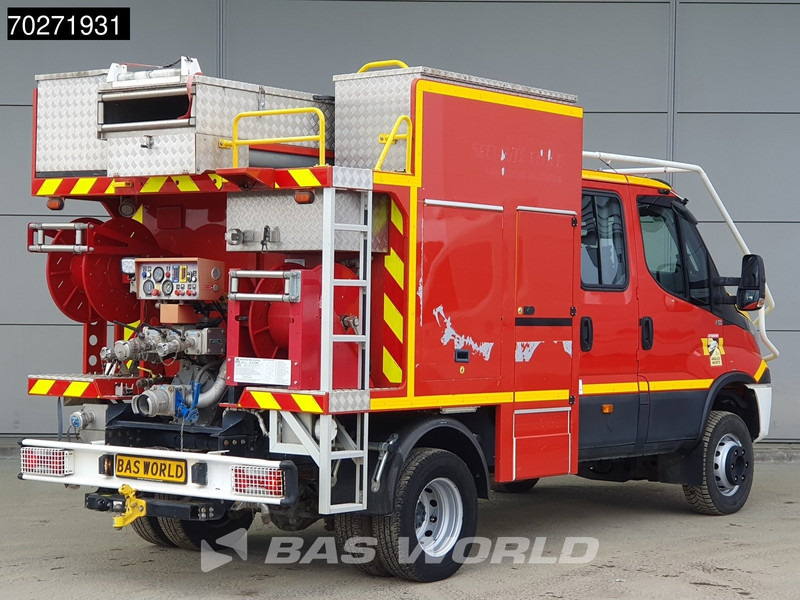 Iveco Daily 70C17 4x4 Achleitner Firetruck Brandweerwagen AWD Allrad Camper 1200liter Airco Dubbel cabine Trekhaak Cruise control - Pohotovostní vůz: obrázek 5 Iveco Daily 70C17 4x4 Achleitner Firetruck Brandweerwagen AWD Allrad Camper 1200liter Airco Dubbel cabine Trekhaak Cruise control - Pohotovostní vůz: obrázek 5