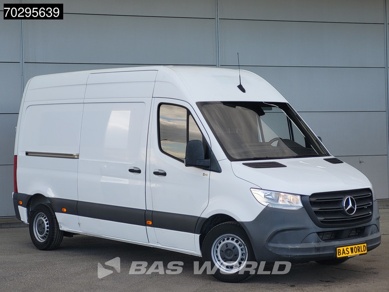 Mercedes-Benz Sprinter 311 CDI L2H2 Airco Cruise MBUX CarPlay Euro6 L2 12m3 Airco Cruise control - Malá dodávka: obrázek 3 Mercedes-Benz Sprinter 311 CDI L2H2 Airco Cruise MBUX CarPlay Euro6 L2 12m3 Airco Cruise control - Malá dodávka: obrázek 3