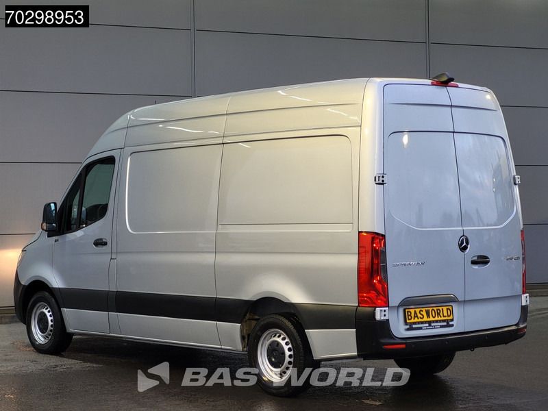 Mercedes-Benz Sprinter 315 CDI Automaat L2H2 150PK Airco Camera Parkeersensoren MBUX CarPlay Euro6 L2 12m3 Airco - Malá dodávka: obrázek 2 Mercedes-Benz Sprinter 315 CDI Automaat L2H2 150PK Airco Camera Parkeersensoren MBUX CarPlay Euro6 L2 12m3 Airco - Malá dodávka: obrázek 2