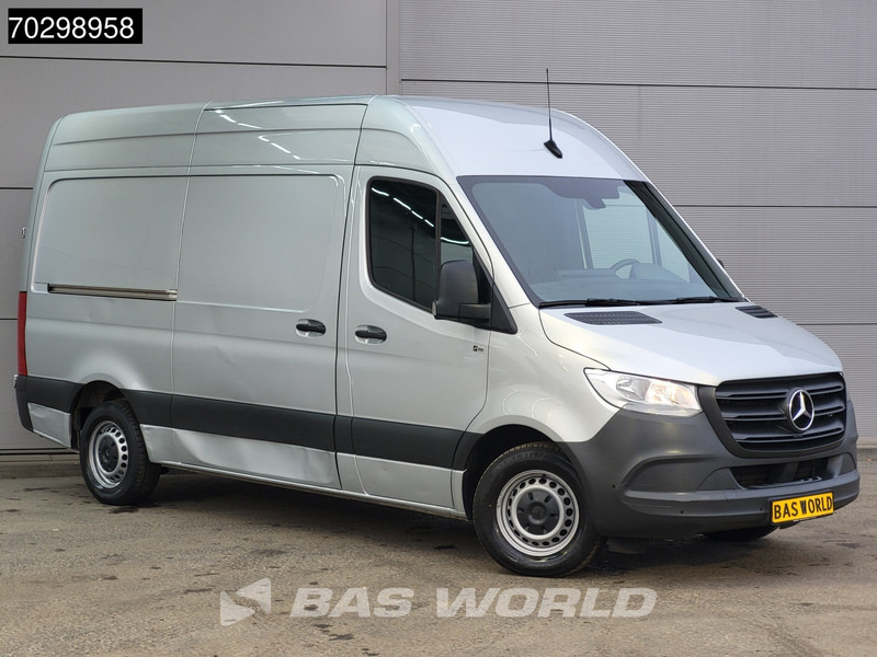 Mercedes-Benz Sprinter 315 CDI Automaat L2H2 150PK Airco Camera Parkeersensoren MBUX CarPlay Euro6 L2 12m3 Airco - Malá dodávka: obrázek 3 Mercedes-Benz Sprinter 315 CDI Automaat L2H2 150PK Airco Camera Parkeersensoren MBUX CarPlay Euro6 L2 12m3 Airco - Malá dodávka: obrázek 3