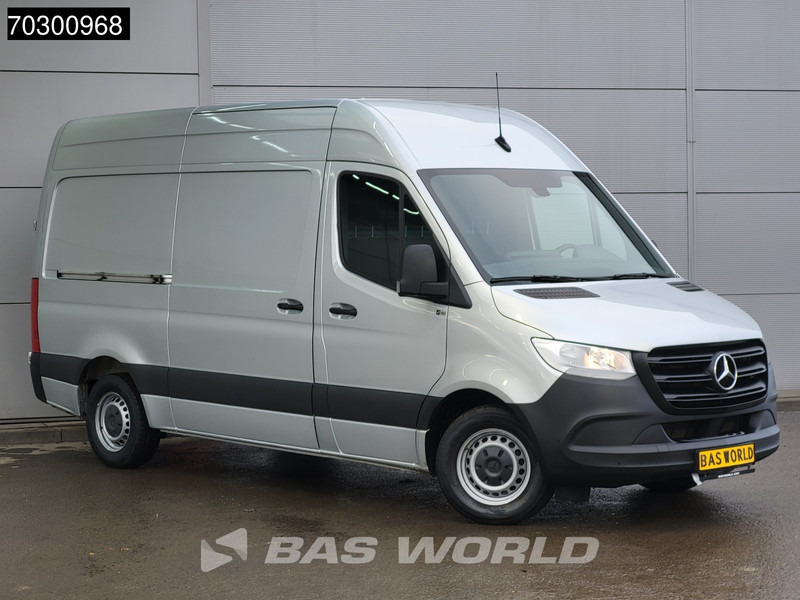 Mercedes-Benz Sprinter 315 CDI Automaat L2H2 150PK Airco Camera Parkeersensoren MBUX CarPlay Euro6 L2 Airco - Malá dodávka: obrázek 3 Mercedes-Benz Sprinter 315 CDI Automaat L2H2 150PK Airco Camera Parkeersensoren MBUX CarPlay Euro6 L2 Airco - Malá dodávka: obrázek 3