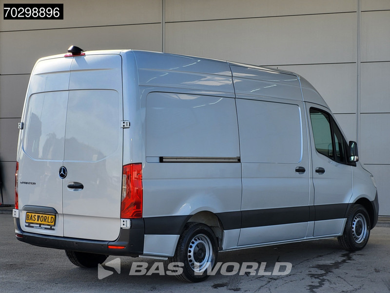 Mercedes-Benz Sprinter 315 CDI COMING SOON! Automaat L2H2 150PK Airco Camera Parkeersensoren MBUX CarPlay Euro6 L2 12m3 Airco - Malá dodávka: obrázek 5 Mercedes-Benz Sprinter 315 CDI COMING SOON! Automaat L2H2 150PK Airco Camera Parkeersensoren MBUX CarPlay Euro6 L2 12m3 Airco - Malá dodávka: obrázek 5