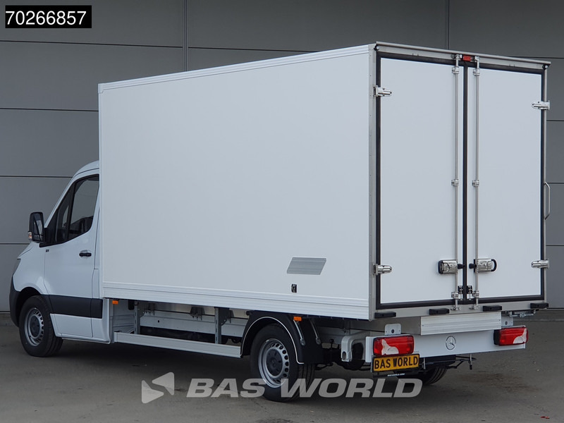 Mercedes-Benz Sprinter 315 CDI Koelwagen Achterdeuren Thermo King C-250 Airco MBUX Koel Koeler Kühl Kühler Kühlwagen Kühlkoffer 17m3 Airco Cruise contr - Chladící dodávka: obrázek 2 Mercedes-Benz Sprinter 315 CDI Koelwagen Achterdeuren Thermo King C-250 Airco MBUX Koel Koeler Kühl Kühler Kühlwagen Kühlkoffer 17m3 Airco Cruise contr - Chladící dodávka: obrázek 2