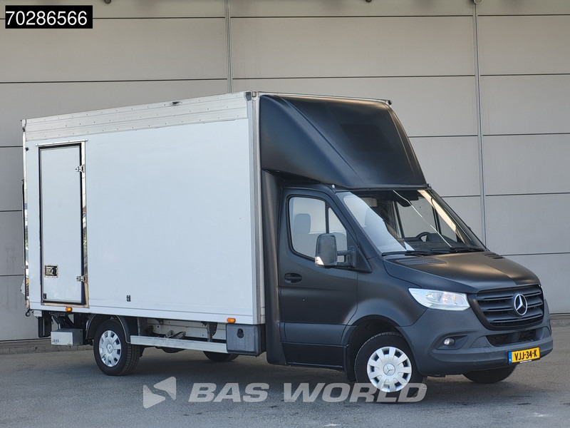 Mercedes-Benz Sprinter 316 CDI Laadklep Zijdeur Bakwagen Airco Cruise Euro6 Meubelbak Koffer 22m3 Airco Cruise control - Dodávka skřín: obrázek 5 Mercedes-Benz Sprinter 316 CDI Laadklep Zijdeur Bakwagen Airco Cruise Euro6 Meubelbak Koffer 22m3 Airco Cruise control - Dodávka skřín: obrázek 5