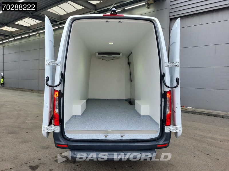 Mercedes-Benz Sprinter 317 CDI Automaat Koelwagen L3H2 Thermo King V-200MAX 230v-Stekker 170PK Airco Cruise Camera Parkeersensoren MBUX CarPlay Euro6 L - Chladící dodávka: obrázek 3 Mercedes-Benz Sprinter 317 CDI Automaat Koelwagen L3H2 Thermo King V-200MAX 230v-Stekker 170PK Airco Cruise Camera Parkeersensoren MBUX CarPlay Euro6 L - Chladící dodávka: obrázek 3