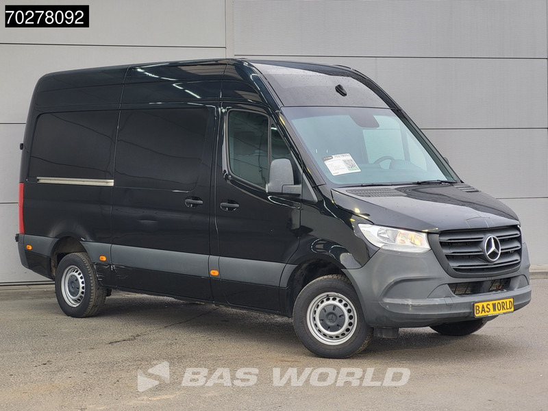 Mercedes-Benz Sprinter 317 CDI Automaat L2H2 3500KG Trekhaak 170PK Airco Camera MBUX CarPlay Euro6 L2 10m3 Airco Trekhaak - Furgon: obrázek 5 Mercedes-Benz Sprinter 317 CDI Automaat L2H2 3500KG Trekhaak 170PK Airco Camera MBUX CarPlay Euro6 L2 10m3 Airco Trekhaak - Furgon: obrázek 5