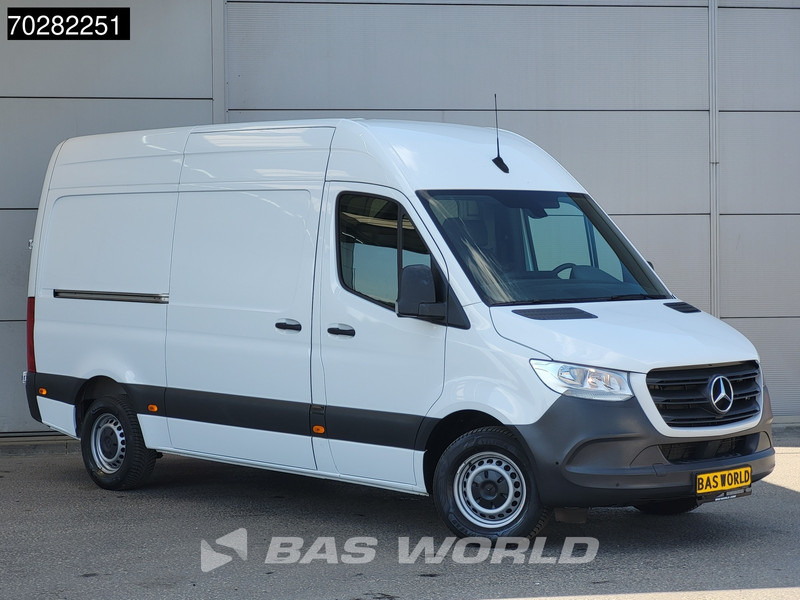 Mercedes-Benz Sprinter 317 CDI Automaat L2H2 Navi Airco Cruise Camera Parkeersensoren Euro6 L2 11m3 Airco Cruise control - Furgon: obrázek 3 Mercedes-Benz Sprinter 317 CDI Automaat L2H2 Navi Airco Cruise Camera Parkeersensoren Euro6 L2 11m3 Airco Cruise control - Furgon: obrázek 3