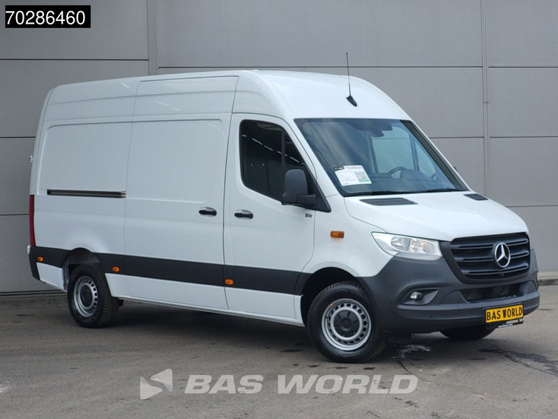 Mercedes-Benz Sprinter 317 CDI Automaat L2H2 Navi Airco Cruise Camera Parkeersensoren MBUX Euro6 L2 12m3 Airco Cruise control - Furgon: obrázek 3 Mercedes-Benz Sprinter 317 CDI Automaat L2H2 Navi Airco Cruise Camera Parkeersensoren MBUX Euro6 L2 12m3 Airco Cruise control - Furgon: obrázek 3