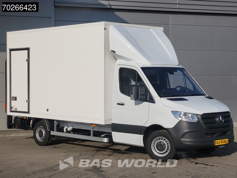 Mercedes-Benz Sprinter 317 CDI Automaat Laadklep Zijdeur Bakwagen Navi Airco Cruise MBUX Euro6 Meubelbak Koffer 12m3 Airco Cruise control - Dodávka skřín: obrázek 5 Mercedes-Benz Sprinter 317 CDI Automaat Laadklep Zijdeur Bakwagen Navi Airco Cruise MBUX Euro6 Meubelbak Koffer 12m3 Airco Cruise control - Dodávka skřín: obrázek 5