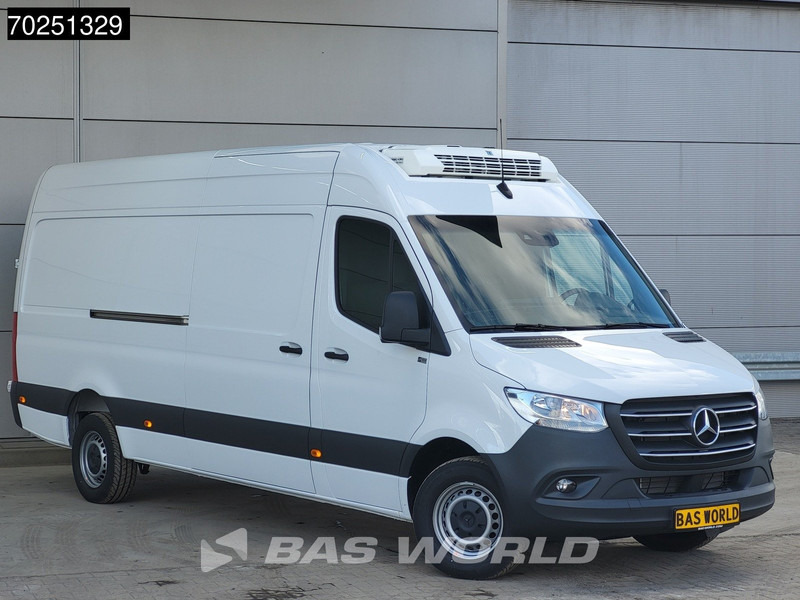 Mercedes-Benz Sprinter 317 CDI Koelwagen L3H2 Thermo King V-200 MAX 230V Stekker Trekhaak Airco Cruise Camera Koeler Koel Kühlwagen 12m3 Airco Trekhaak - Chladící dodávka: obrázek 5 Mercedes-Benz Sprinter 317 CDI Koelwagen L3H2 Thermo King V-200 MAX 230V Stekker Trekhaak Airco Cruise Camera Koeler Koel Kühlwagen 12m3 Airco Trekhaak - Chladící dodávka: obrázek 5