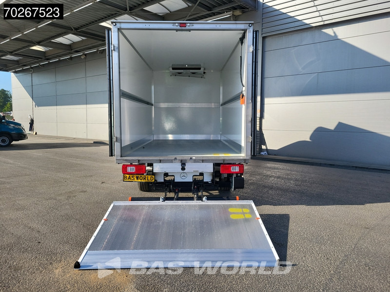 Mercedes-Benz Sprinter 317 CDI Koelwagen Vriezer Laadklep Thermo King V-200 MAX 230V Stekker LED Airco Euro6 Koel Koeler Kühl Kühler Vries Vriezer Kühl - Chladící dodávka: obrázek 3 Mercedes-Benz Sprinter 317 CDI Koelwagen Vriezer Laadklep Thermo King V-200 MAX 230V Stekker LED Airco Euro6 Koel Koeler Kühl Kühler Vries Vriezer Kühl - Chladící dodávka: obrázek 3