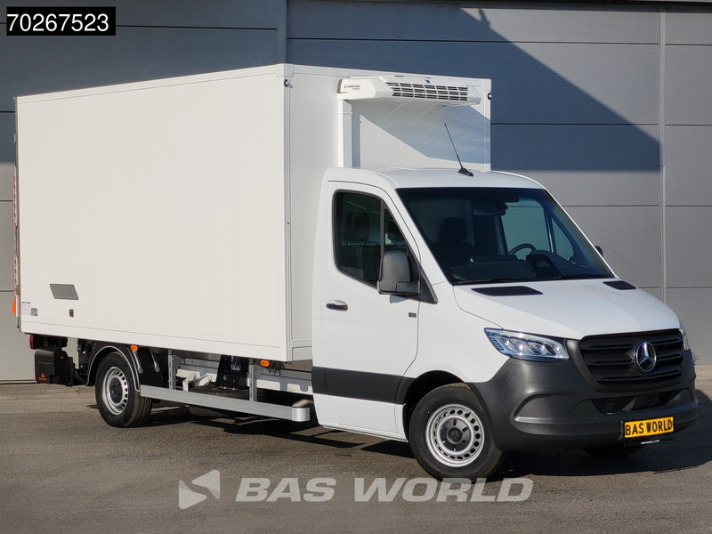 Mercedes-Benz Sprinter 317 CDI Koelwagen Vriezer Laadklep Thermo King V-200 MAX 230V Stekker LED Airco Euro6 Koel Koeler Kühl Kühler Vries Vriezer Kühl - Chladící dodávka: obrázek 5 Mercedes-Benz Sprinter 317 CDI Koelwagen Vriezer Laadklep Thermo King V-200 MAX 230V Stekker LED Airco Euro6 Koel Koeler Kühl Kühler Vries Vriezer Kühl - Chladící dodávka: obrázek 5
