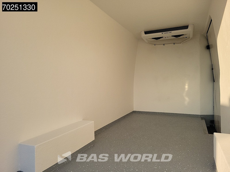 Nový Chladící dodávka Mercedes-Benz Sprinter 317 CDI L3H2 Koelwagen Thermo King V-200 MAX 230V Stekker Trekhaak Airco Cruise Camera Navi Koeler Koel Kühlwagen 12m3 Airco Tre: obrázek 6 Nový Chladící dodávka Mercedes-Benz Sprinter 317 CDI L3H2 Koelwagen Thermo King V-200 MAX 230V Stekker Trekhaak Airco Cruise Camera Navi Koeler Koel Kühlwagen 12m3 Airco Tre: obrázek 6