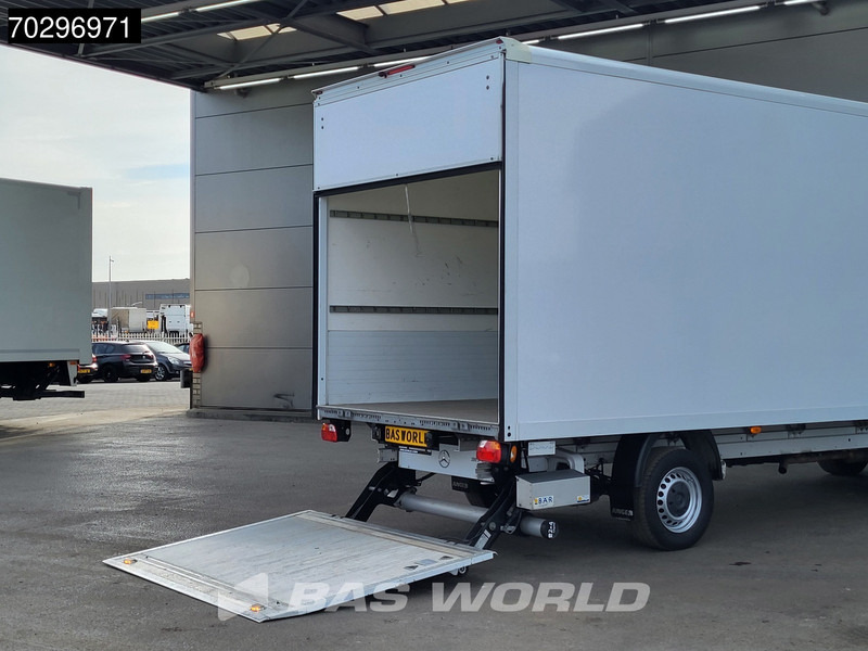 Mercedes-Benz Sprinter 317 CDI Laadklep Automaat Bakwagen 170PK Airco Camera Euro6 Meubelbak Koffer Airco - Dodávka skřín: obrázek 3 Mercedes-Benz Sprinter 317 CDI Laadklep Automaat Bakwagen 170PK Airco Camera Euro6 Meubelbak Koffer Airco - Dodávka skřín: obrázek 3