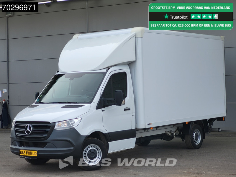 Mercedes-Benz Sprinter 317 CDI Laadklep Automaat Bakwagen 170PK Airco Camera Euro6 Meubelbak Koffer Airco - Dodávka skřín: obrázek 1 Mercedes-Benz Sprinter 317 CDI Laadklep Automaat Bakwagen 170PK Airco Camera Euro6 Meubelbak Koffer Airco - Dodávka skřín: obrázek 1