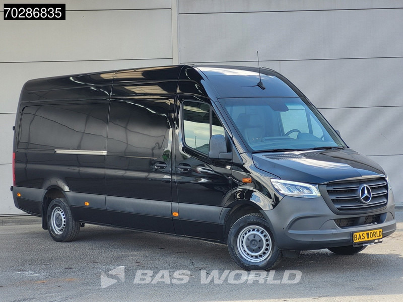 Mercedes-Benz Sprinter 319 CDI Automaat 190PK Trekhaak LED Airco Camera Parkeersensoren MBUX CarPlay Euro6 L3 16m3 Airco Trekhaak - Furgon: obrázek 3 Mercedes-Benz Sprinter 319 CDI Automaat 190PK Trekhaak LED Airco Camera Parkeersensoren MBUX CarPlay Euro6 L3 16m3 Airco Trekhaak - Furgon: obrázek 3