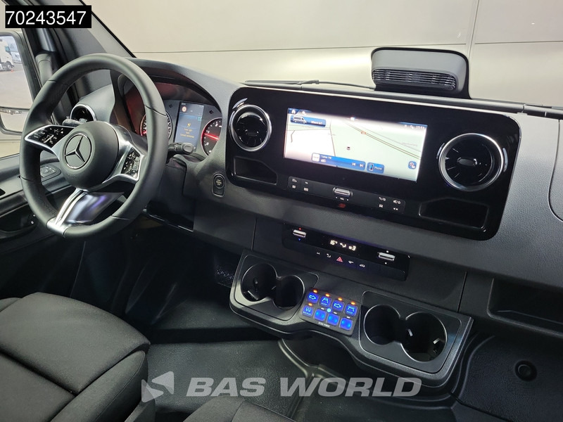 Interior photo 1: Nový Furgon Mercedes-Benz Sprinter 319 CDI Automaat L2H2 4x4 New Model! Overland Special Off Grid ACC Camera MBUX Allrad 4WD Camper basis 10m3 Airco