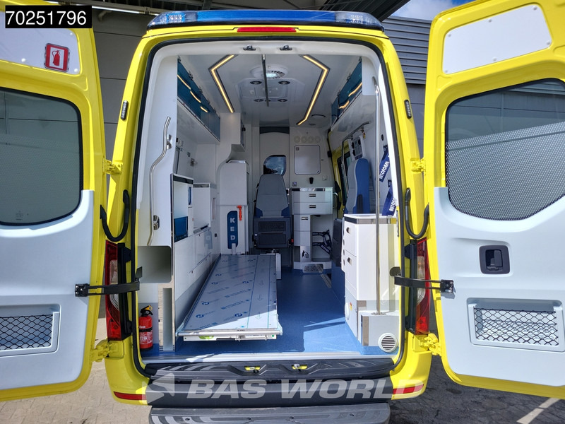 Mercedes-Benz Sprinter 319 CDI Automaat L2H2 New! Ambulance Ziekenwagen Rettungswagen Krankenwagen 10m3 Airco Cruise control - Pohotovostní vůz: obrázek 3 Mercedes-Benz Sprinter 319 CDI Automaat L2H2 New! Ambulance Ziekenwagen Rettungswagen Krankenwagen 10m3 Airco Cruise control - Pohotovostní vůz: obrázek 3