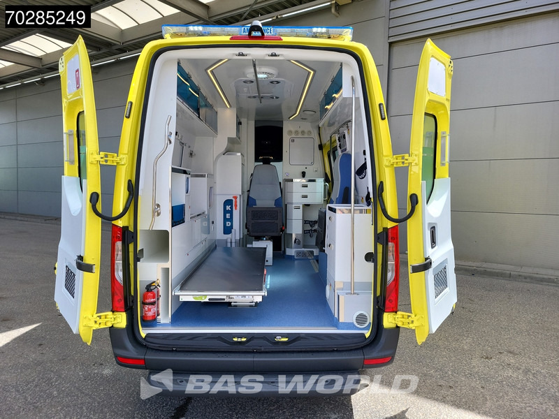 Mercedes-Benz Sprinter 319 CDI Automaat Nieuw! Complete Ambulance Ziekenwagen Rettungswagen Krankenwagen 11m3 Airco Cruise control - Pohotovostní vůz: obrázek 3 Mercedes-Benz Sprinter 319 CDI Automaat Nieuw! Complete Ambulance Ziekenwagen Rettungswagen Krankenwagen 11m3 Airco Cruise control - Pohotovostní vůz: obrázek 3