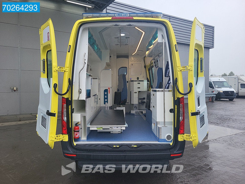 Mercedes-Benz Sprinter 319 CDI Automaat Nieuw! Complete Ambulance Ziekenwagen Rettungswagen Krankenwagen Airco - Pohotovostní vůz: obrázek 3 Mercedes-Benz Sprinter 319 CDI Automaat Nieuw! Complete Ambulance Ziekenwagen Rettungswagen Krankenwagen Airco - Pohotovostní vůz: obrázek 3