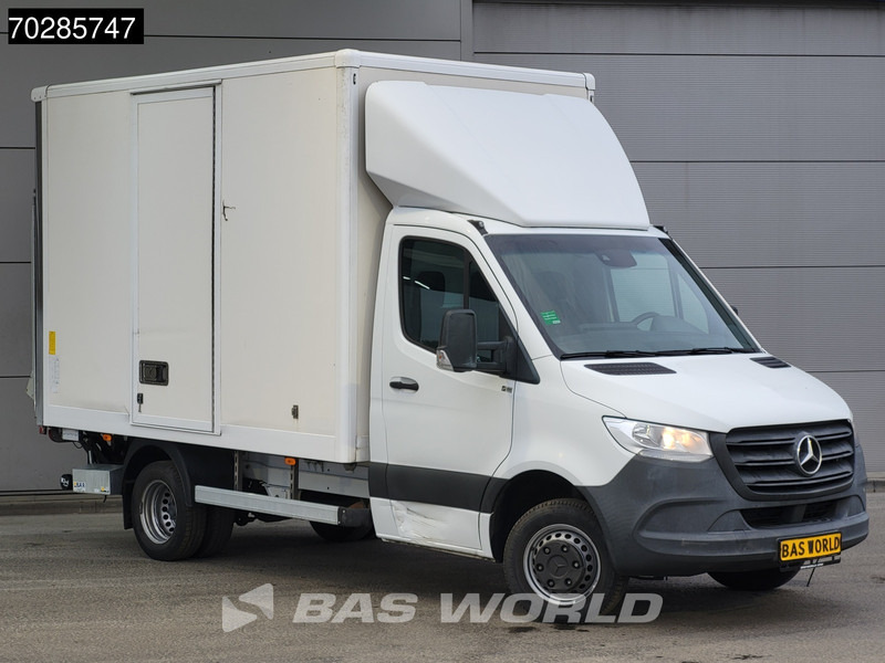 Mercedes-Benz Sprinter 514 CDI Laadklep Automaat Zijdeur Bakwagen Dubbellucht Airco Cruise MBUX CarPlay Euro6 Meubelbak Koffer 17m3 Airco Cruise contro - Dodávka skřín: obrázek 5 Mercedes-Benz Sprinter 514 CDI Laadklep Automaat Zijdeur Bakwagen Dubbellucht Airco Cruise MBUX CarPlay Euro6 Meubelbak Koffer 17m3 Airco Cruise contro - Dodávka skřín: obrázek 5