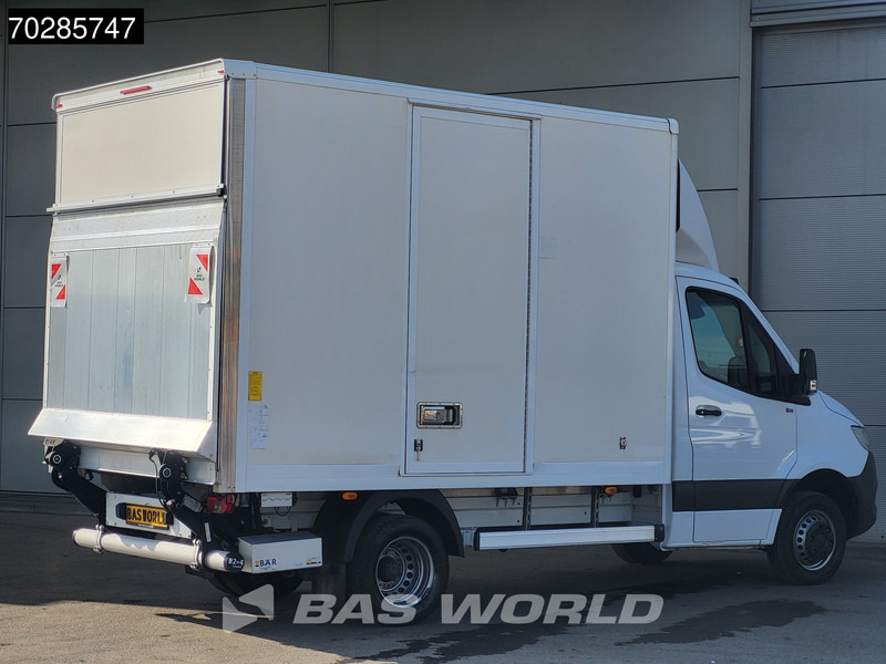 Mercedes-Benz Sprinter 514 CDI Laadklep Automaat Zijdeur Bakwagen Dubbellucht Airco Cruise MBUX CarPlay Euro6 Meubelbak Koffer 17m3 Airco Cruise contro - Dodávka skřín: obrázek 5 Mercedes-Benz Sprinter 514 CDI Laadklep Automaat Zijdeur Bakwagen Dubbellucht Airco Cruise MBUX CarPlay Euro6 Meubelbak Koffer 17m3 Airco Cruise contro - Dodávka skřín: obrázek 5