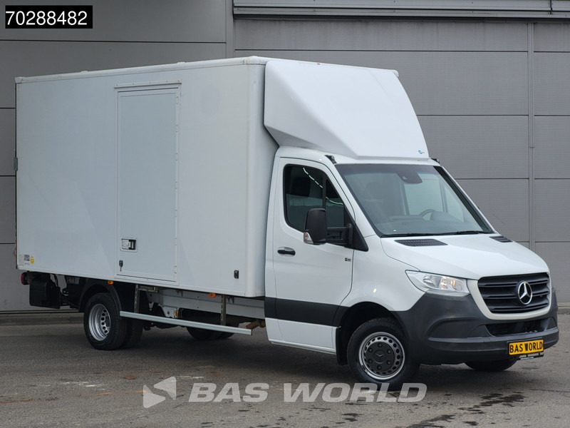 Mercedes-Benz Sprinter 516 CDI Laadklep Zijdeur Dubbellucht Bakwagen Airco Cruise MBUX CarPlay Euro6 Meubelbak Koffer 22m3 Airco Cruise control - Dodávka skřín: obrázek 5 Mercedes-Benz Sprinter 516 CDI Laadklep Zijdeur Dubbellucht Bakwagen Airco Cruise MBUX CarPlay Euro6 Meubelbak Koffer 22m3 Airco Cruise control - Dodávka skřín: obrázek 5