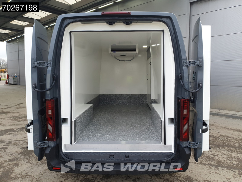 Renault Master 130pk Koelwagen Vriezer -18 Carrier Xarios 200 230V stekker LED Camera Parkeersensoren Airco Cruise Vries Koeler Kühlwagen Kühler Frig - Chladící dodávka: obrázek 5 Renault Master 130pk Koelwagen Vriezer -18 Carrier Xarios 200 230V stekker LED Camera Parkeersensoren Airco Cruise Vries Koeler Kühlwagen Kühler Frig - Chladící dodávka: obrázek 5