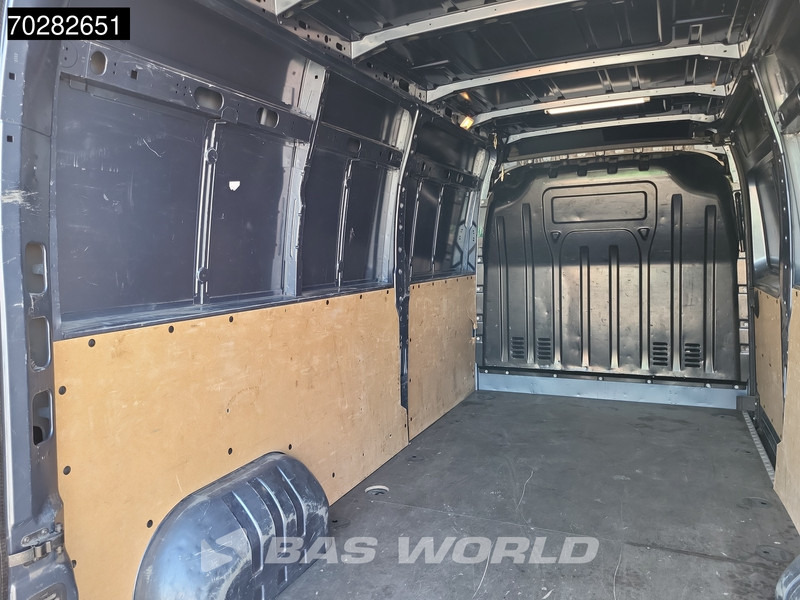 Renault Master 135PK L3H2 LED Trekhaak Airco Cruise Parkeersensoren Euro6 L3 12m3 Airco Trekhaak Cruise control - Furgon: obrázek 5 Renault Master 135PK L3H2 LED Trekhaak Airco Cruise Parkeersensoren Euro6 L3 12m3 Airco Trekhaak Cruise control - Furgon: obrázek 5