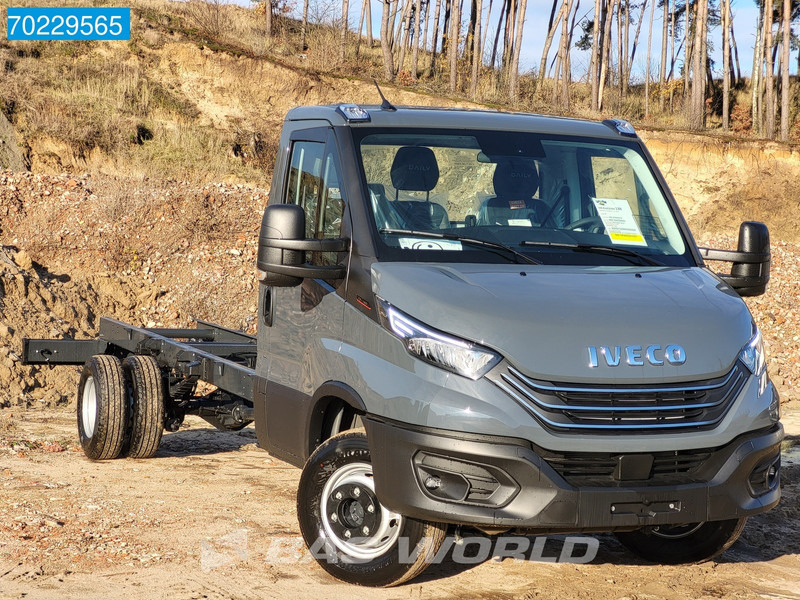 Iveco Daily 70C18 475WB Chassis Cabine Fahrgestell Airco Cruise Navi A/C - Dodávka: obrázek 3 Iveco Daily 70C18 475WB Chassis Cabine Fahrgestell Airco Cruise Navi A/C - Dodávka: obrázek 3