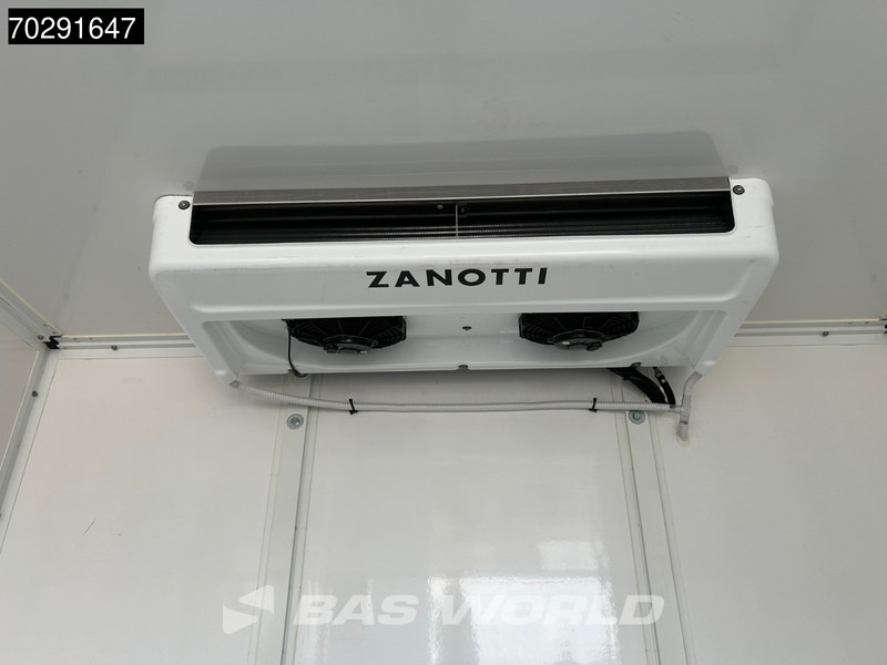 Iveco Daily 35S18 3.0L Automaat Laadklep Koelwagen Zanotti Z380 230v Stekker ACC Navi Airco Camera Euro6 Bakwagen Gekoeld Koel Koeler Kühl K - Chladící dodávka: obrázek 5 Iveco Daily 35S18 3.0L Automaat Laadklep Koelwagen Zanotti Z380 230v Stekker ACC Navi Airco Camera Euro6 Bakwagen Gekoeld Koel Koeler Kühl K - Chladící dodávka: obrázek 5