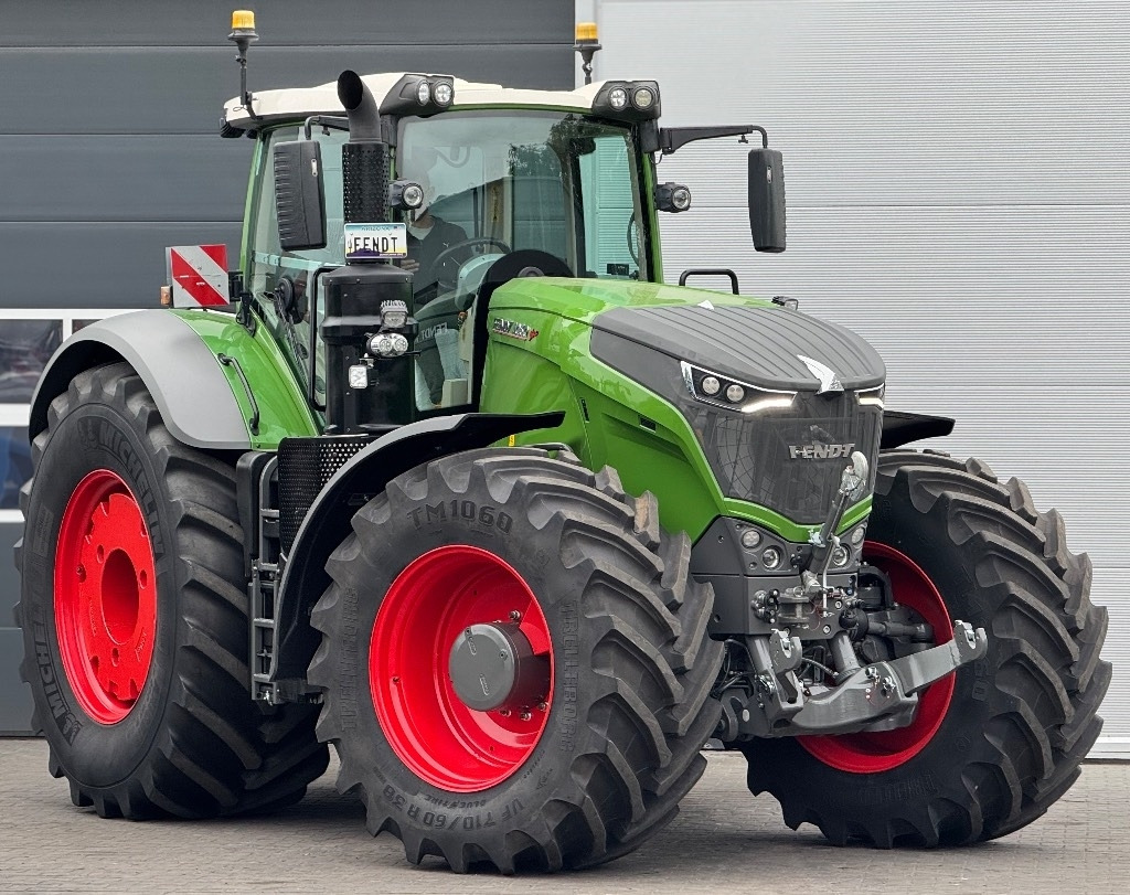 Fendt 1050 - Traktor: obrázek 2 Fendt 1050 - Traktor: obrázek 2