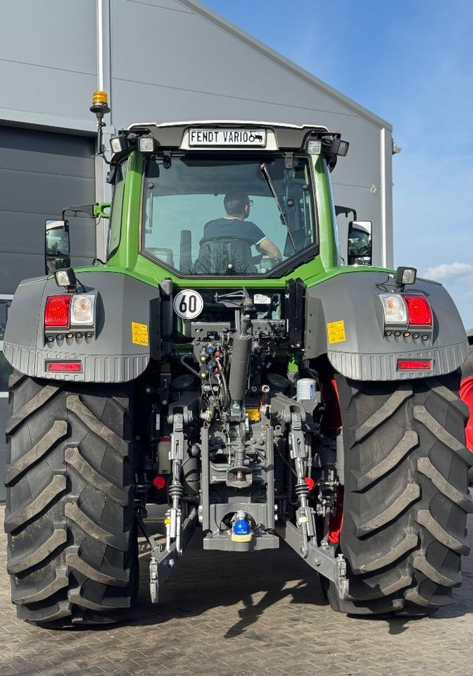 Fendt 930 Vario S4 Profi Plus - Traktor: obrázek 5 Fendt 930 Vario S4 Profi Plus - Traktor: obrázek 5