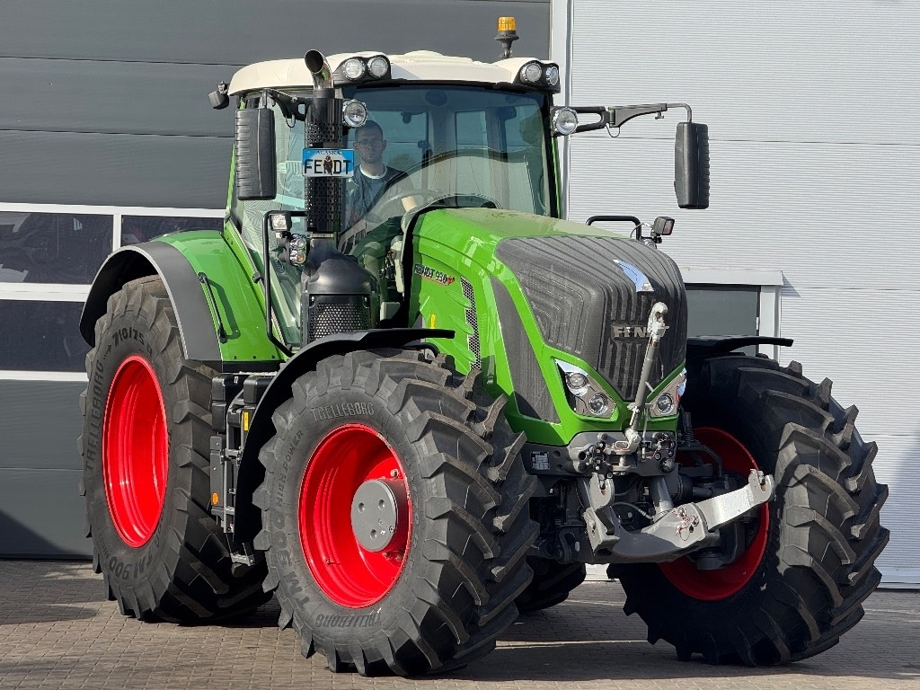 Fendt 930 Vario S4 Profi Plus - Traktor: obrázek 1 Fendt 930 Vario S4 Profi Plus - Traktor: obrázek 1
