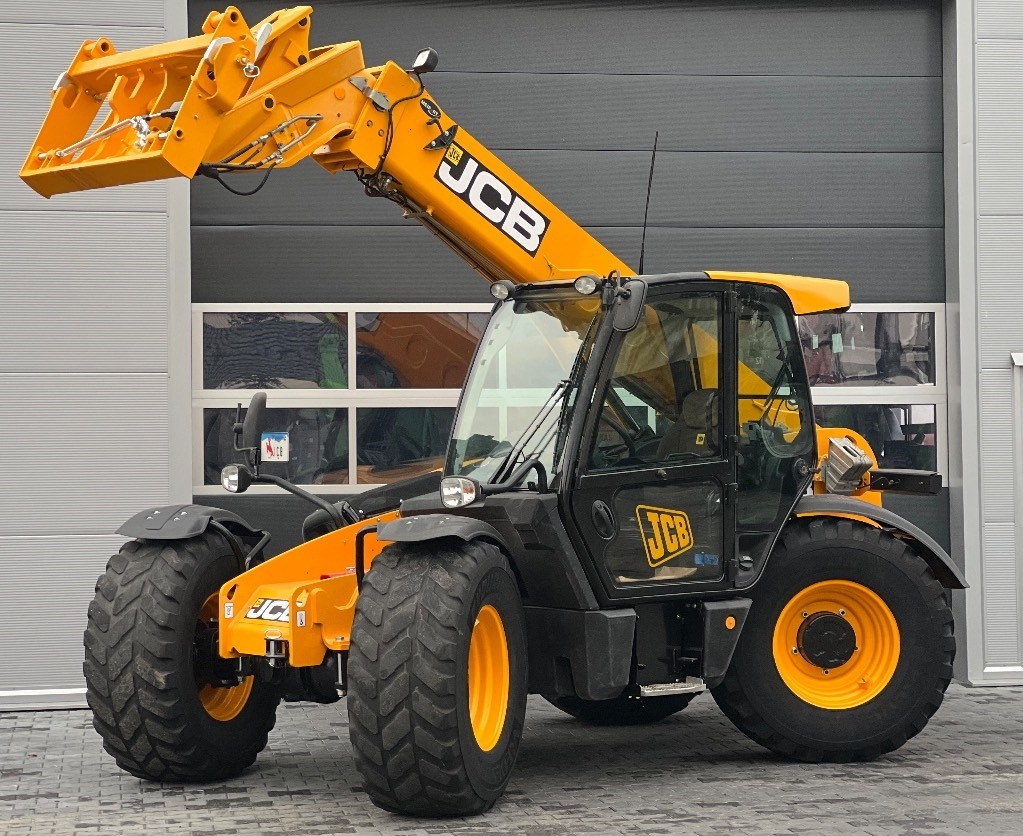 JCB 541-70 Agri Plus - Teleskopický manipulátor: obrázek 1 JCB 541-70 Agri Plus - Teleskopický manipulátor: obrázek 1