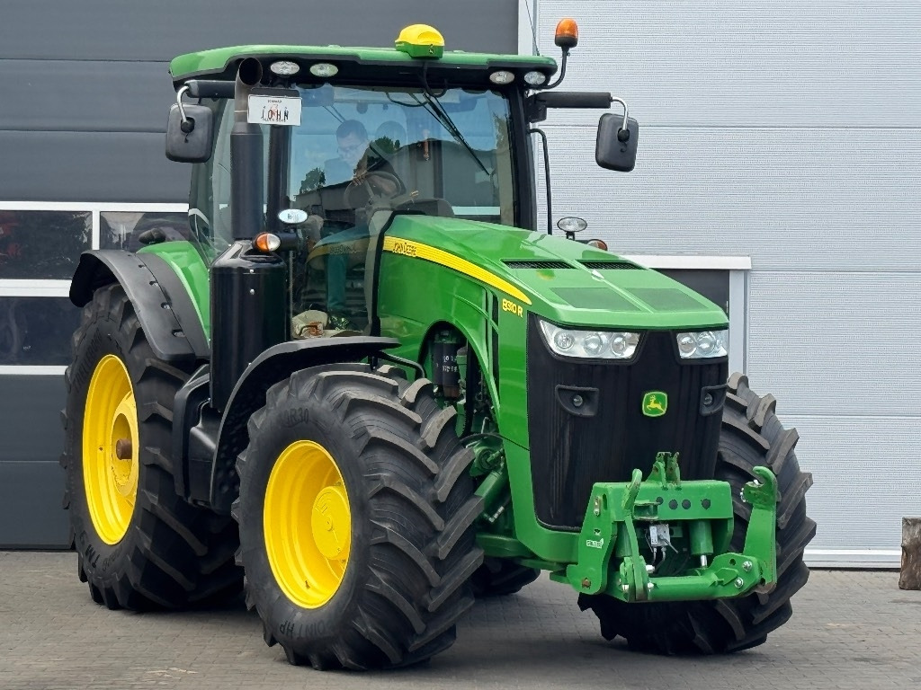 John Deere 8310 R - Traktor: obrázek 1 John Deere 8310 R - Traktor: obrázek 1