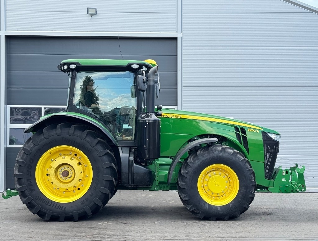 John Deere 8310 R - Traktor: obrázek 5 John Deere 8310 R - Traktor: obrázek 5