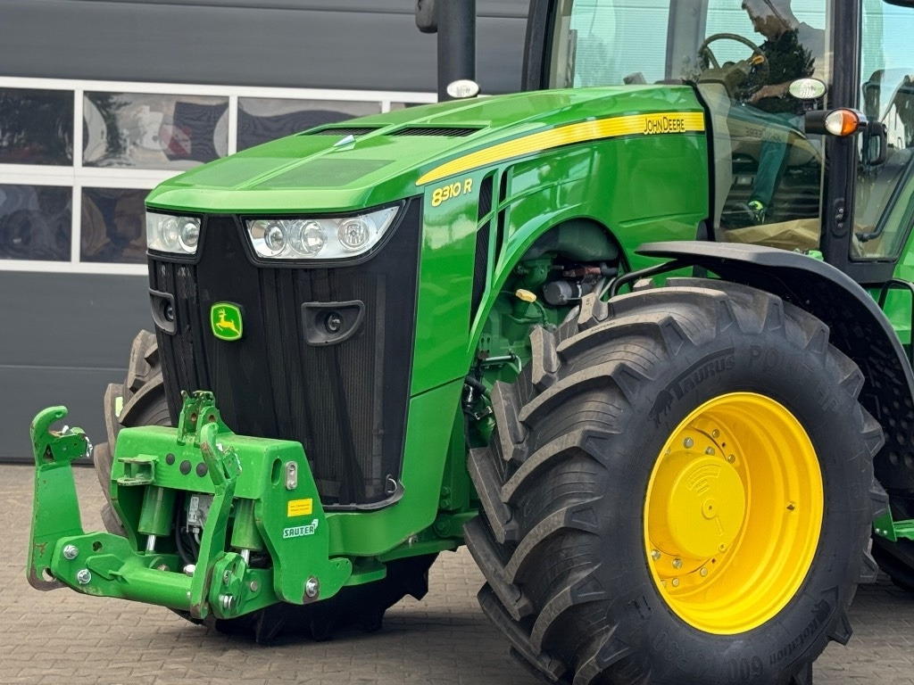 John Deere 8310 R - Traktor: obrázek 3 John Deere 8310 R - Traktor: obrázek 3