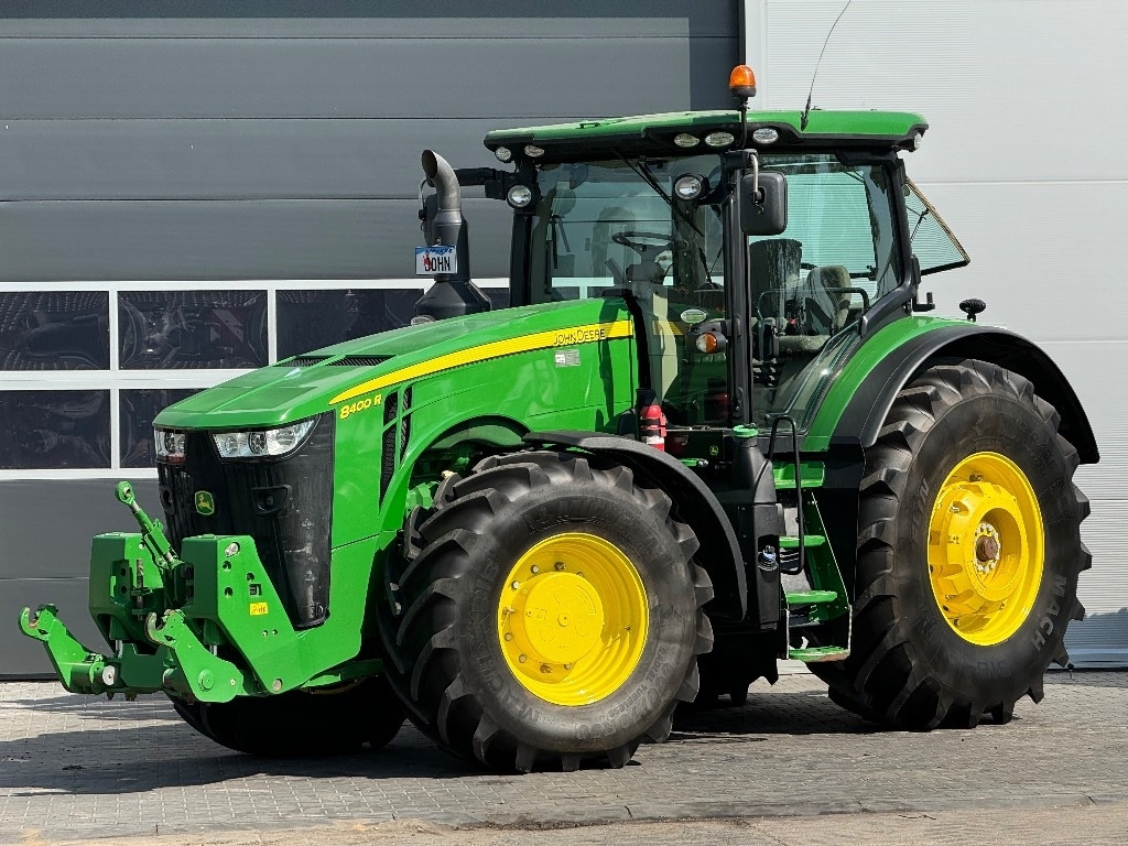 John Deere 8400 R - Traktor: obrázek 1 John Deere 8400 R - Traktor: obrázek 1