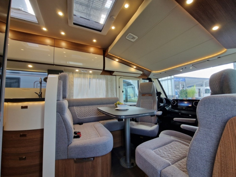 Carthago Carthago C2 Tourer I Mercedes 145 RB-LE - Integrovaný obytný vůz: obrázek 4 Carthago Carthago C2 Tourer I Mercedes 145 RB-LE - Integrovaný obytný vůz: obrázek 4