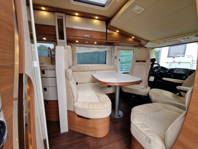 Carthago Chic C Line I 4.9 LE/L - Integrovaný obytný vůz: obrázek 3 Carthago Chic C Line I 4.9 LE/L - Integrovaný obytný vůz: obrázek 3