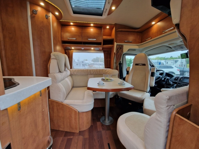 Carthago Chic C-Line T 4.3 - Polointegrovaný obytný vůz: obrázek 5 Carthago Chic C-Line T 4.3 - Polointegrovaný obytný vůz: obrázek 5