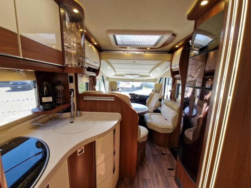 Integrovaný obytný vůz Carthago E-Line 51 QB: obrázek 11 Integrovaný obytný vůz Carthago E-Line 51 QB: obrázek 11